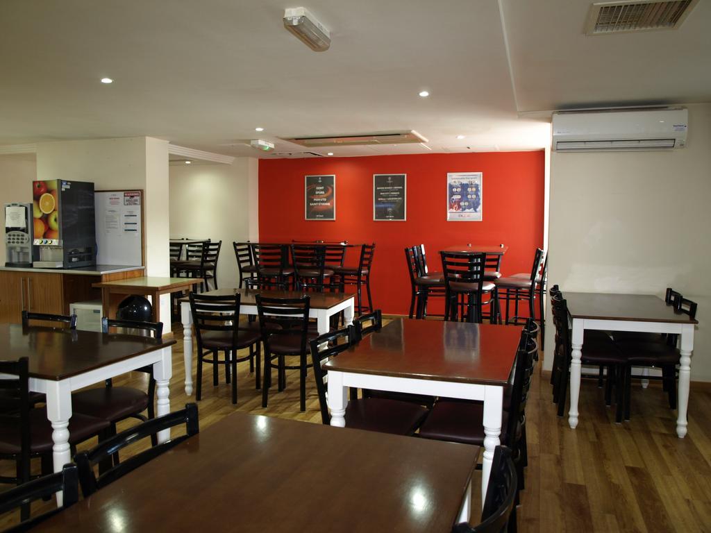 247Hotel.Com Oldham Kültér fotó