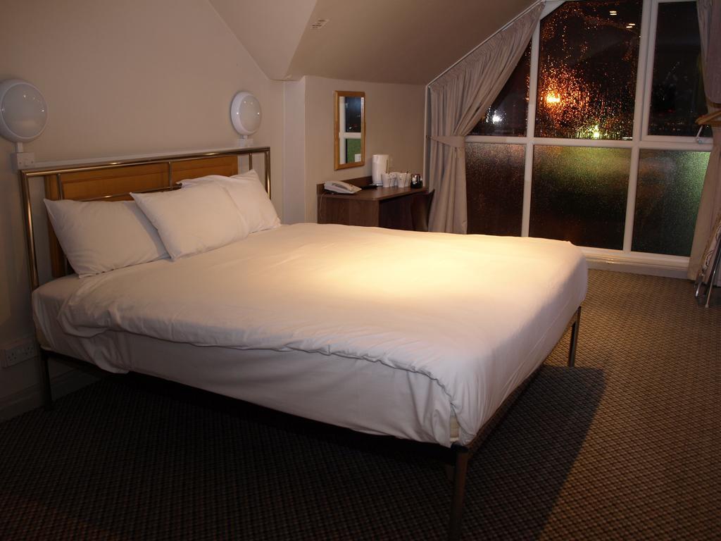 247Hotel.Com Oldham Kültér fotó